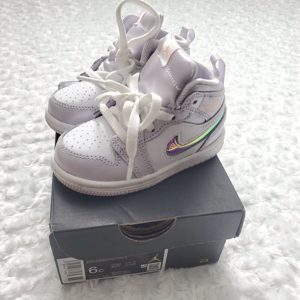 Air Jordan 1 Mid SE toddler sneakers US 6C Purple leather Iridescent Swoosh